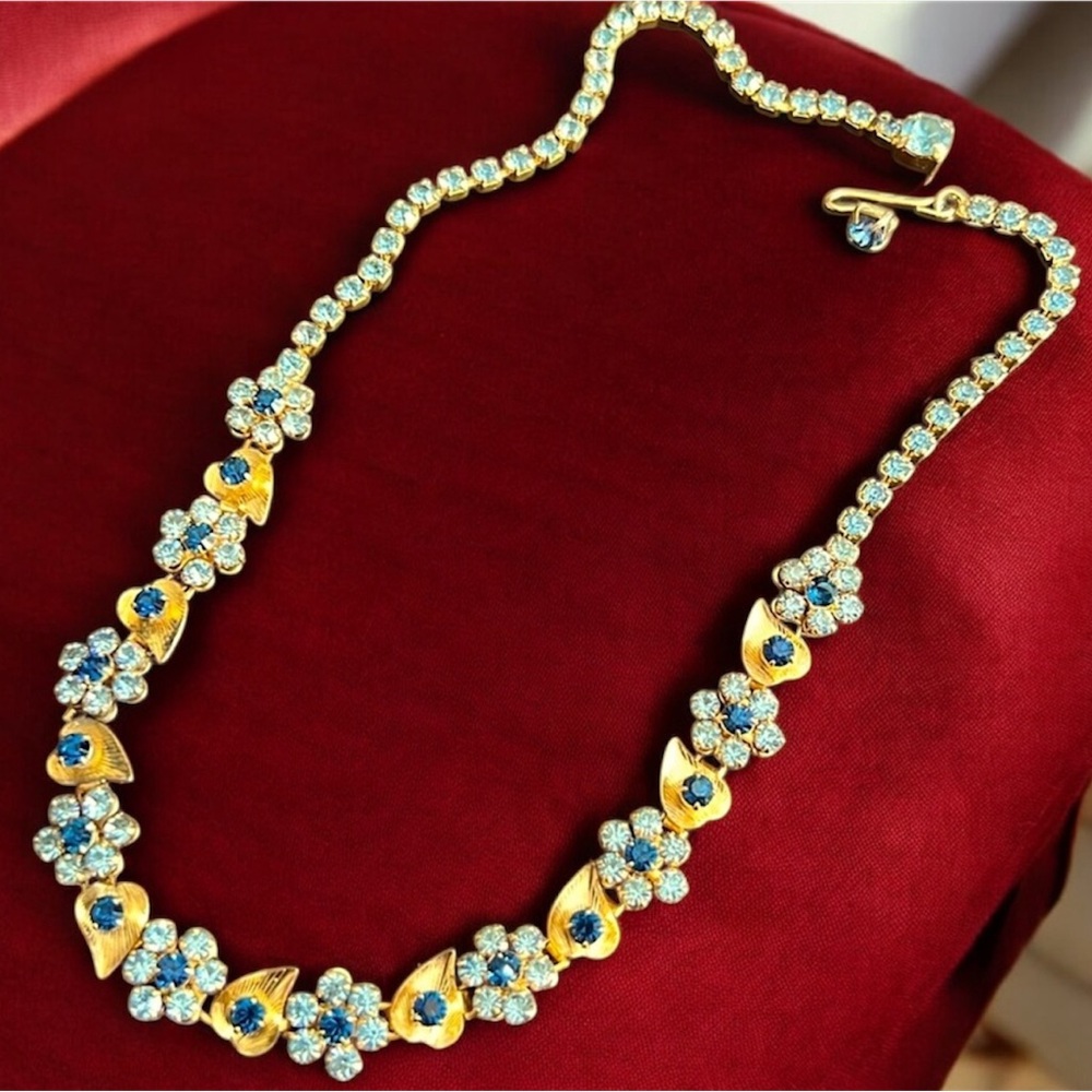 Stunning Vintage Floral Necklace W/Blue Crystal Embellished Flowers/ Goldtone